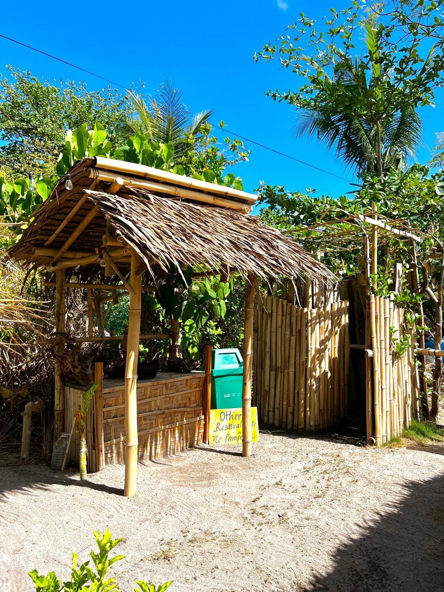 Hostel Tribal Huts Community Daanbantayan Zewnętrze zdjęcie