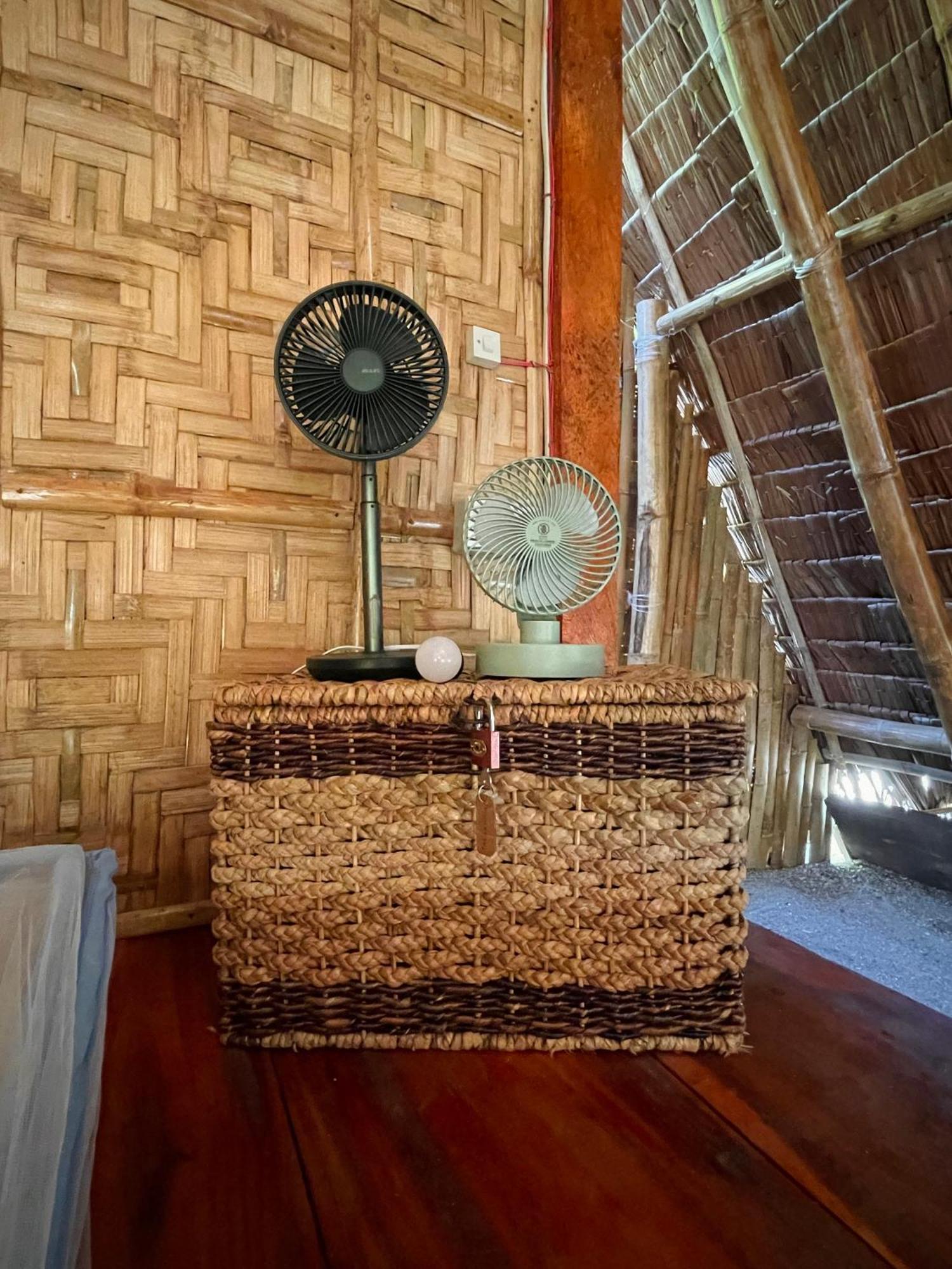 Hostel Tribal Huts Community Daanbantayan Pokój zdjęcie